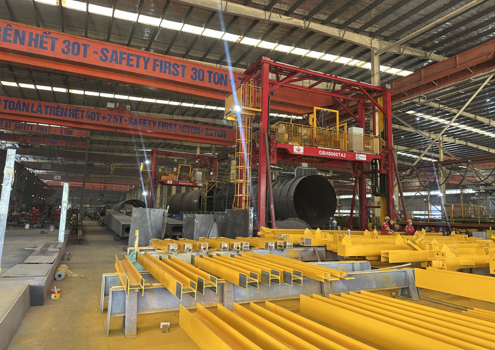 Lợi ích của cổng hàn dầm phổ thông trong sản xuất kết cấu thép