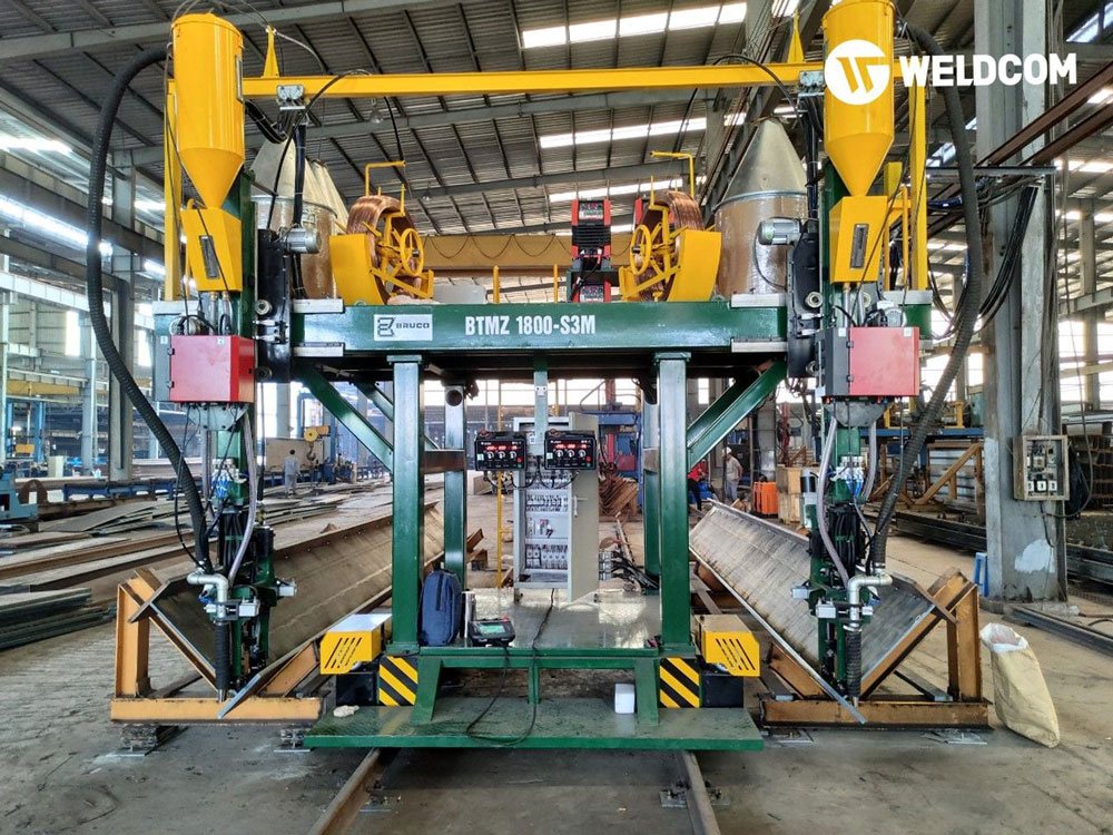 Máy hàn dầm Bruco